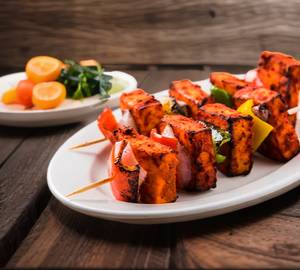 Paneer Rajwada Tikka [8Pcs]