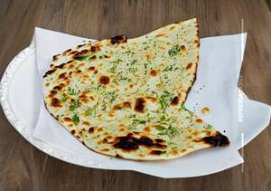 Cheese Chilli Garlic Naan