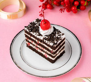Eggless Black Forest Pastry