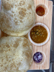 Chola Bhatura(2 Pcs)