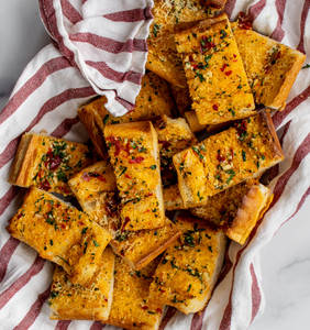 Cheese Chilli Garlic Bread 