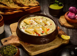 Methi Mutter Malai [Creamy Gravy]
