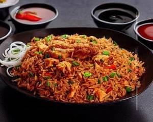 Schezwan Fried Rice - Chicken