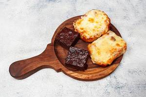 Combo Cheese Garlic Bread (2 Pcs) + Brownie (2 Pcs)
