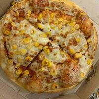 Golden Corn Pizza 
