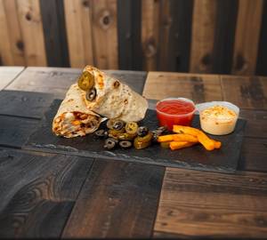 Dryfruit Chicken Shawarma In Rumali