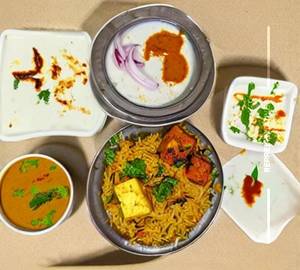 Hyderabadi Paneer Tikka Biryani