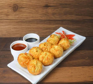 Veg Fried Momos [6 Pieces]
