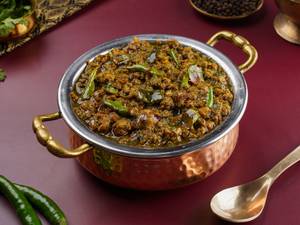 Dakhni Hara Masala Ka Chicken Kheema Curry