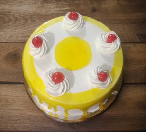 Pineapple Cake+ Candle