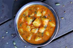 Aloo Tomato
