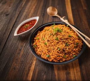 Chicken fried rice schezwan