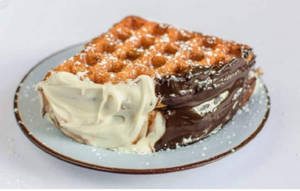 Dark & White Waffle