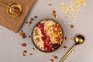Crack Them Nuts Smoothie Bowl (350 Gms)