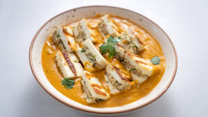 Paneer Pasanda (kaju Gravy)