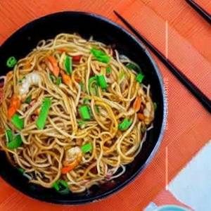 Prawns Hakka Noodles