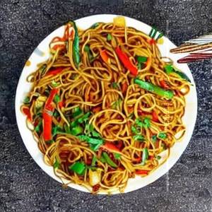 Veg Chilli Garlic Noodles
