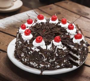 Black Forest Cake (500 Gms) (Eggless)