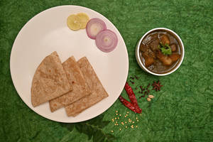 Chapathi With Chicken Curry