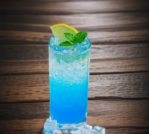 Blue Lagoon Mojito