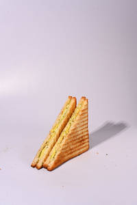 Egg Pesto Grilled Sandwich
