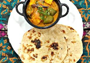 Kadai Paneer With 2 Tandoori Rotis@99