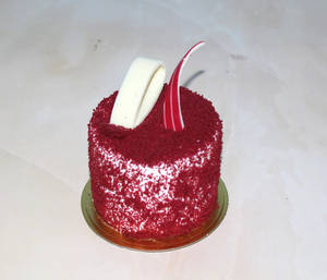 Eggless Red Velvet Pastry
