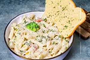 Veg Alfredo Pasta 