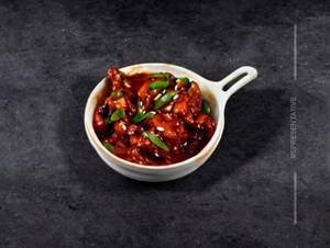 Wok Tossed Chilli Chicken 