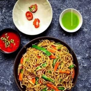 Veg Hakka Noodles