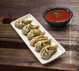 Chicken momos steam