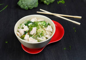 Clear Noodle Soup Chicken