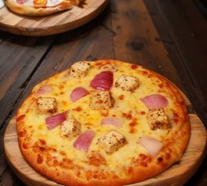Onion pizza