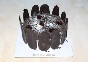 Eggless Blackforest Cake