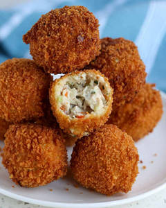 Crispy Chicken Balls (6pcs)