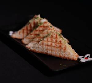 Double Cheese Grilled Sandwich