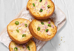 Pizzeria Garlic Bread