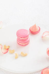Rose Macaron