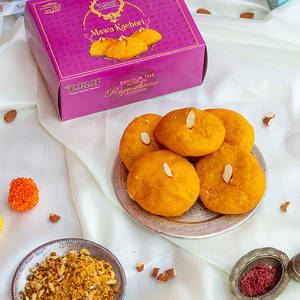 Mawa Kachori.