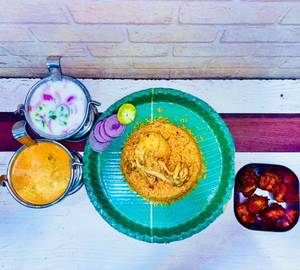 Ambur Chicken Biryani + Pakoda [Half]