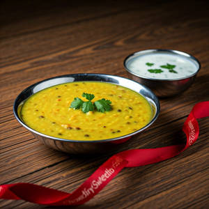 Dal Khichadi With Raita