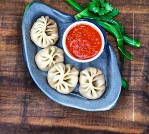 Steam Momos