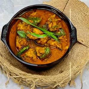 Fish Curry (Thenga Arachath)