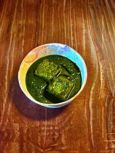 Palak Paneer (Seasonal)