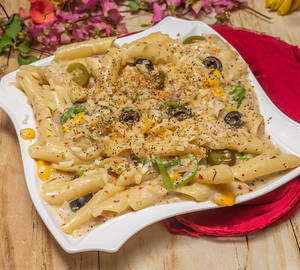 White Sauce Pasta
