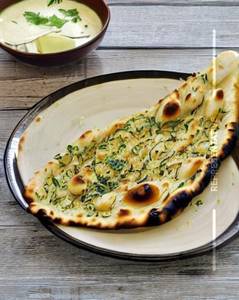 Garlic naan