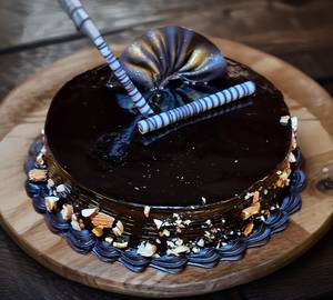 Roasted Almond Premium Exotic Cake