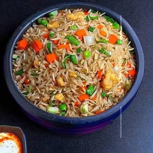 Veg. Fried Rice Schezwan