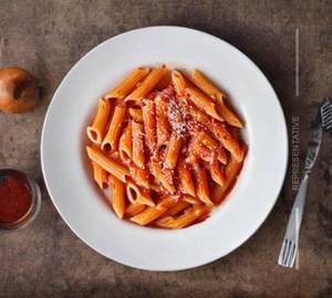 Red sauce pasta