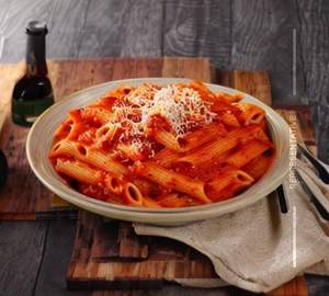 Red sauce pasta